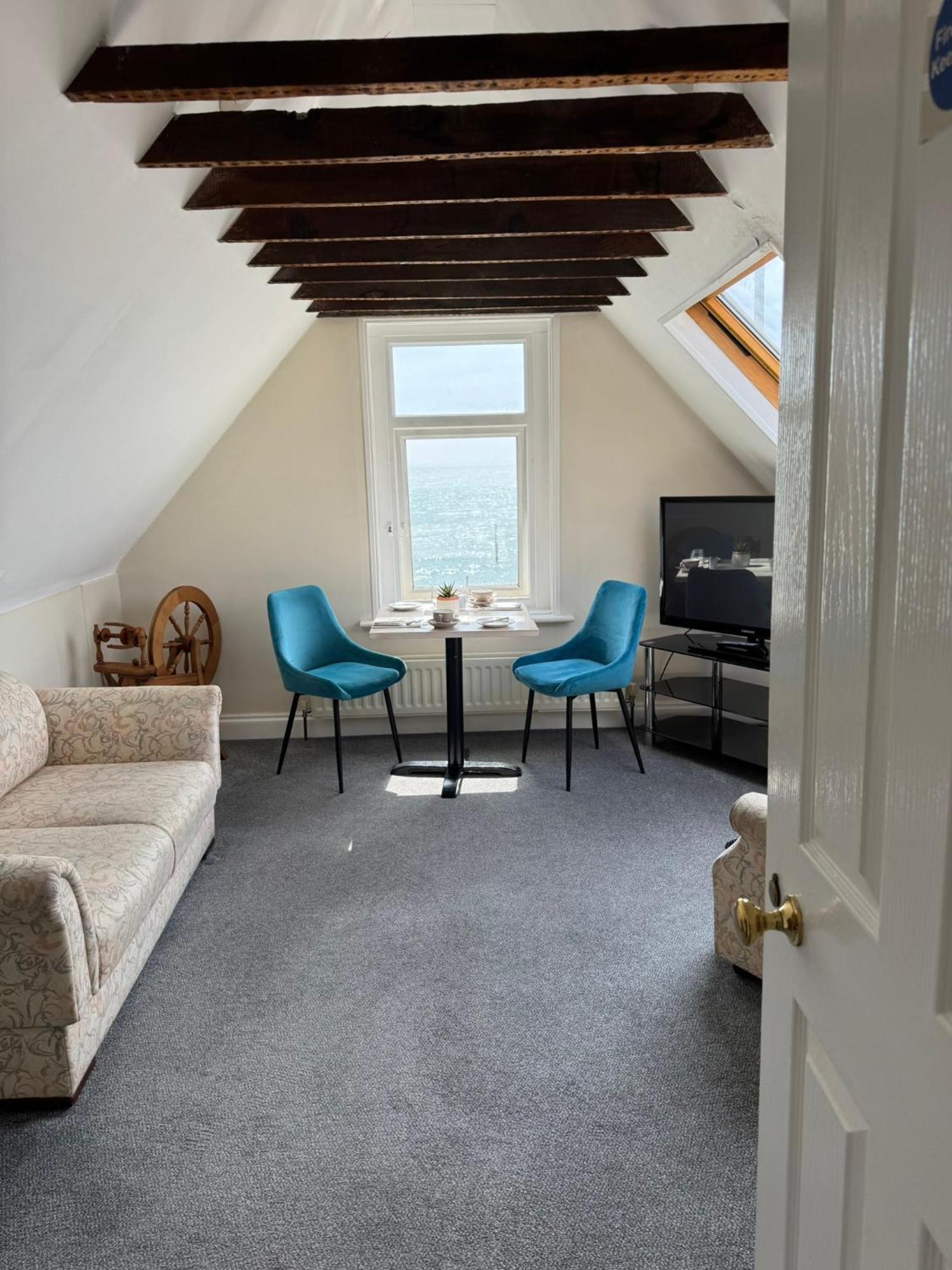 The Ship - Sandgate 2* Folkestone